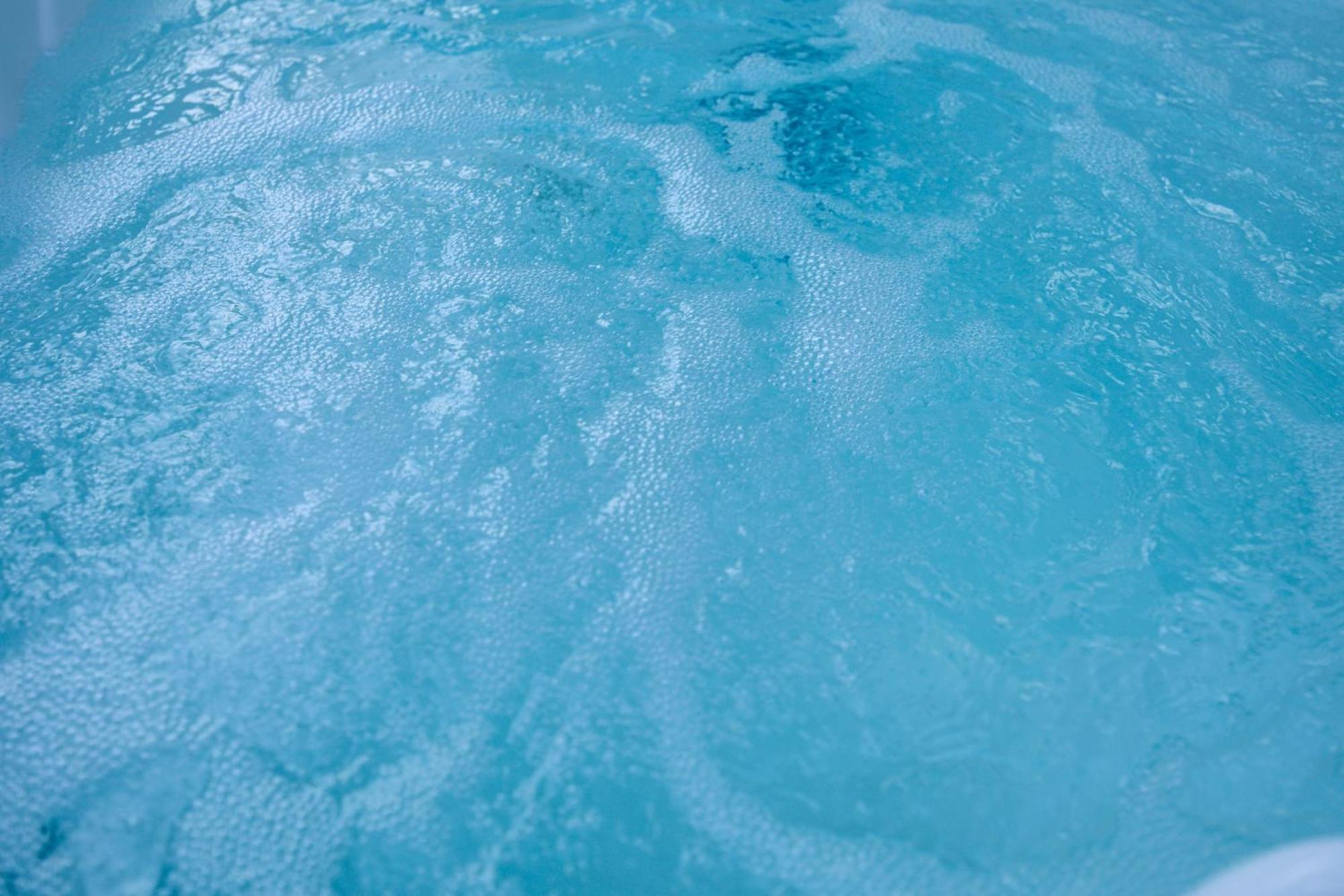 Maison T4 Climatisee Avec Jacuzzi A Lagord Extérieur photo